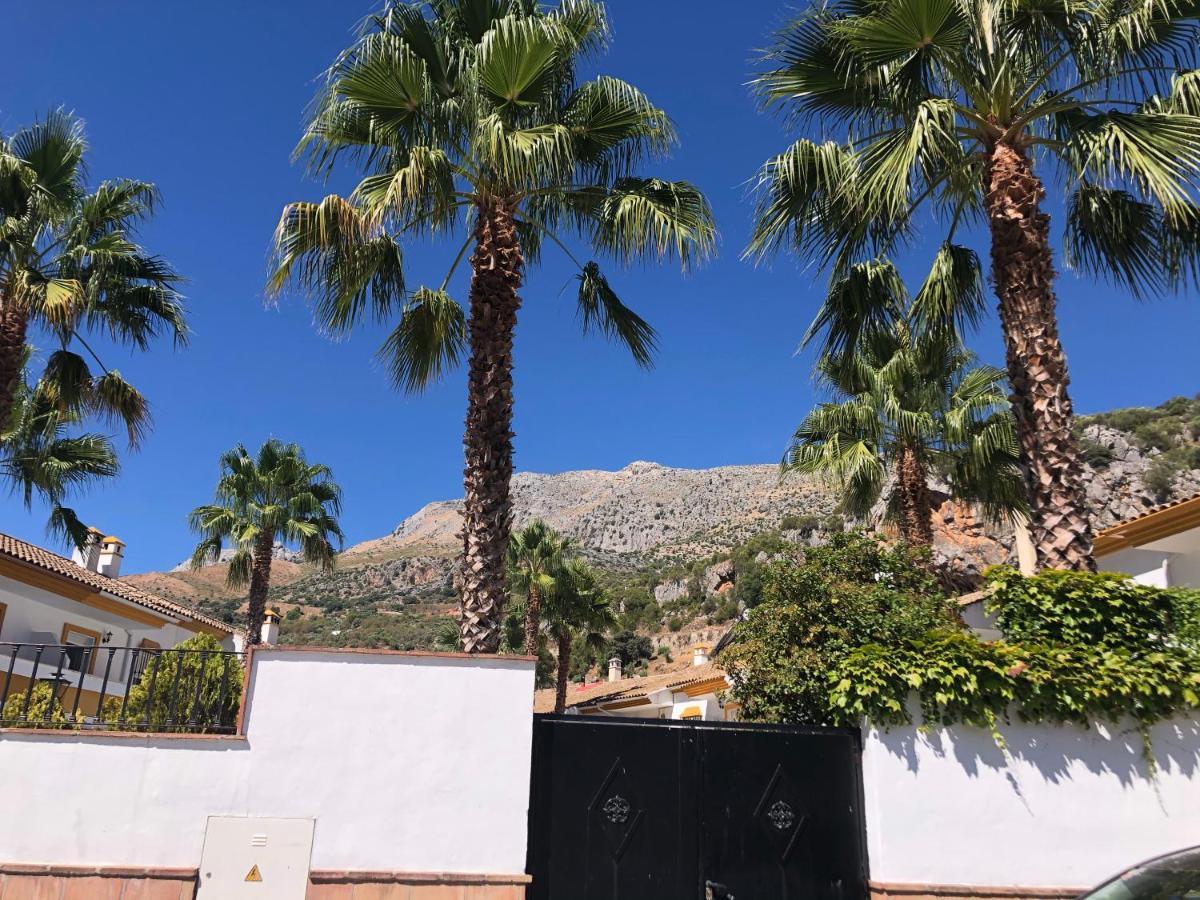 Casa Rural Las Rosas De Benaoján エクステリア 写真